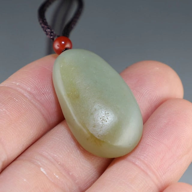 Hetian Jade Suanni Pendant