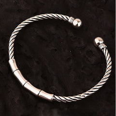 Tsinglong-Antiqued Chinese-Style Bamboo Knot Bangle