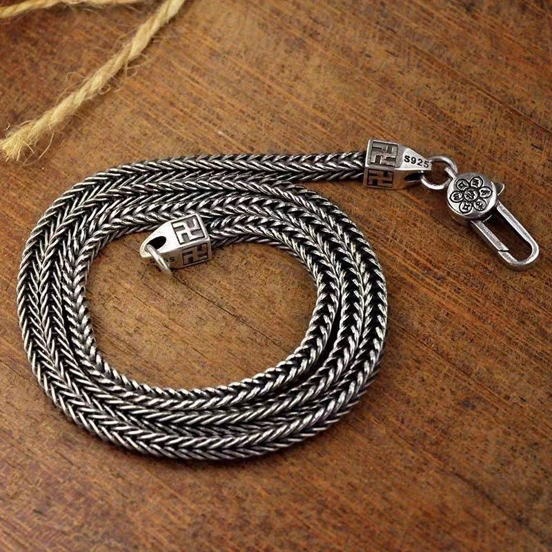 Tsinglong-Fox Tail Necklace