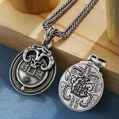 Tsinglong-Gold Devouring Beast Pendant
